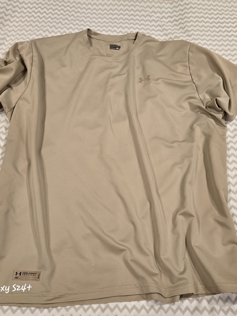 Under Armour Men’s Short Sleeve Performance Tee in Tan